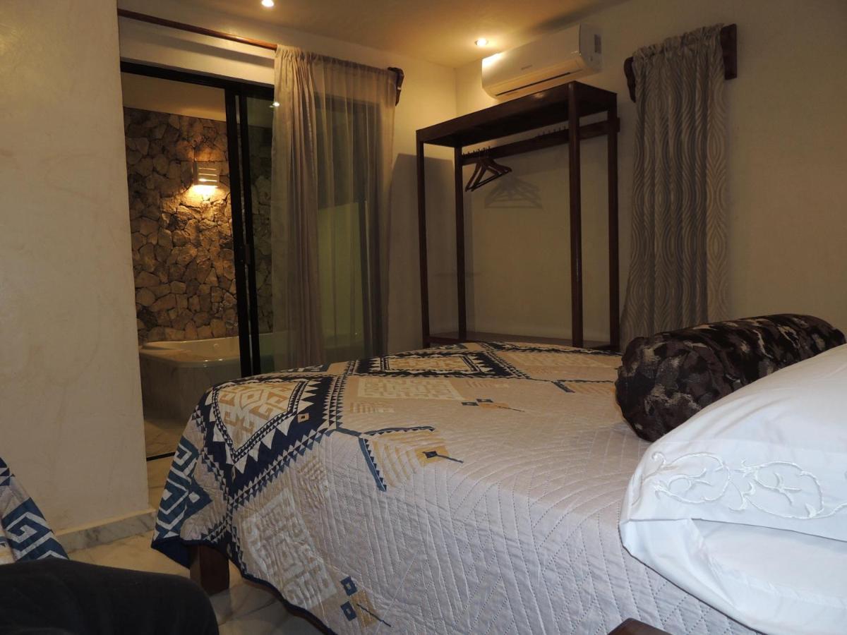 Hotel Boutique Bugambilias Валядолид Екстериор снимка